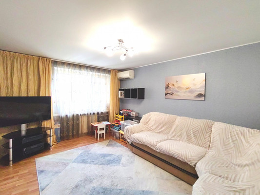 Продам трехкомнатную (3-комн.) квартиру, Молодежная ул, 7к3, Подольской машинно-испытательной станции п