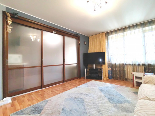 Продам трехкомнатную (3-комн.) квартиру, Молодежная ул, 7к3, Подольской машинно-испытательной станции п