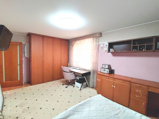 Продам трехкомнатную (3-комн.) квартиру, Молодежная ул, 7к3, Подольской машинно-испытательной станции п