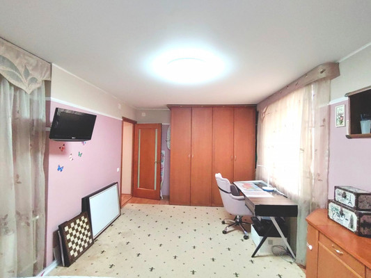 Продам трехкомнатную (3-комн.) квартиру, Молодежная ул, 7к3, Подольской машинно-испытательной станции п