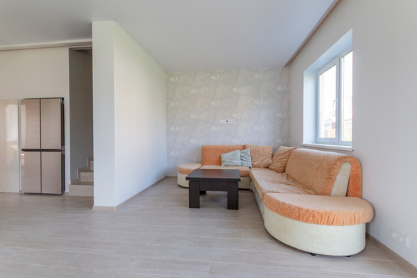 Продам таунхаус, 1-ый Солнечный проезд, 3, Вартемяги д, 0 км от города