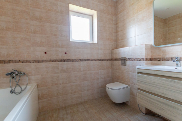 Продам таунхаус, 1-ый Солнечный проезд, 3, Вартемяги д, 0 км от города