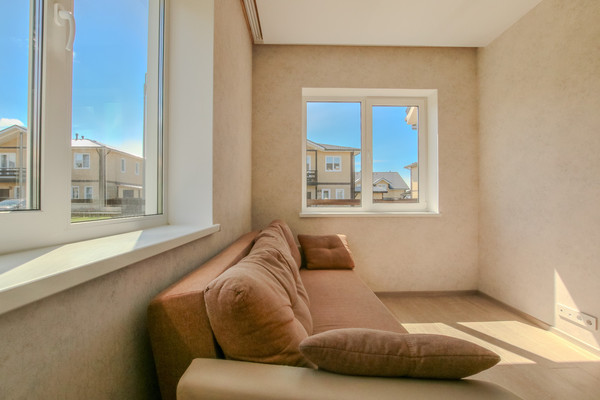 Продам таунхаус, 1-ый Солнечный проезд, 3, Вартемяги д, 0 км от города