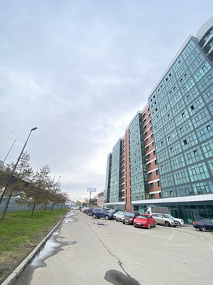 Продам трехкомнатную (3-комн.) квартиру, Овражная ул, 47А, Новоивановское рп
