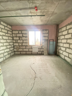 Продам трехкомнатную (3-комн.) квартиру, Овражная ул, 47А, Новоивановское рп