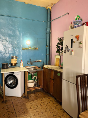 Продам комнату в 9-комн. квартире, Загородный пр-кт, 4, Санкт-Петербург г
