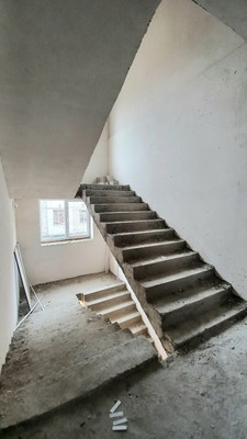 Продам трехкомнатную (3-комн.) квартиру, им Шикова А.Х. пер, 4к2, Шалушка с