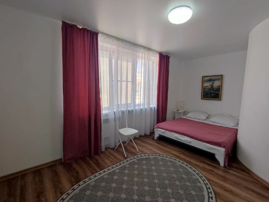 Продам однокомнатную (1-комн.) квартиру, Центральная ул, 20, Витязево с