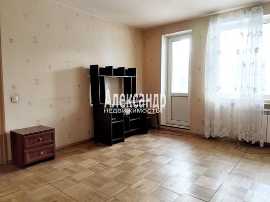 Продам двухкомнатную (2-комн.) квартиру, Учебный пер, 10к4, Санкт-Петербург г