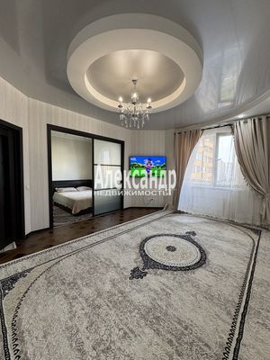 Продам трехкомнатную (3-комн.) квартиру, Вишерская ул, 22, Шушары п