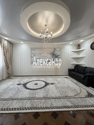 Продам трехкомнатную (3-комн.) квартиру, Вишерская ул, 22, Шушары п