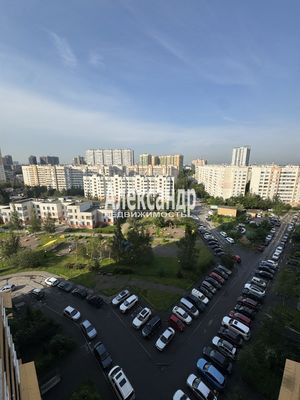 Продам трехкомнатную (3-комн.) квартиру, Вишерская ул, 22, Шушары п