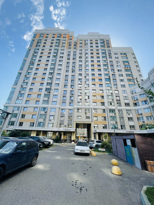 Продам двухкомнатную (2-комн.) квартиру, Михневская ул, 8, Москва г
