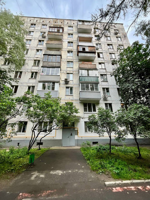 Продам двухкомнатную (2-комн.) квартиру, Снежная ул, 1, Москва г
