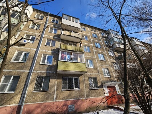 Продам двухкомнатную (2-комн.) квартиру, Сакко и Ванцетти ул, 19, Малаховка рп