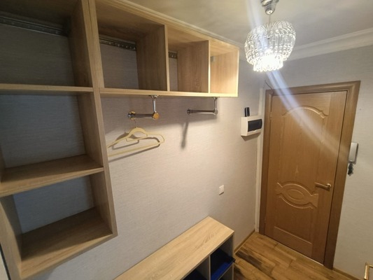 Продам двухкомнатную (2-комн.) квартиру, Сакко и Ванцетти ул, 19, Малаховка рп