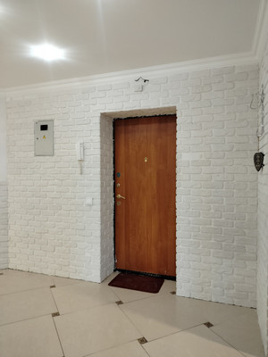 Продам трехкомнатную (3-комн.) квартиру, Садовый пер, 2к2, Рощино гп