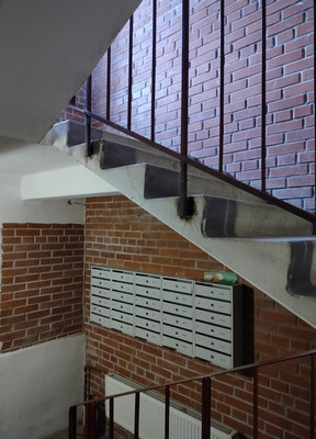 Продам трехкомнатную (3-комн.) квартиру, Садовый пер, 2к2, Рощино гп