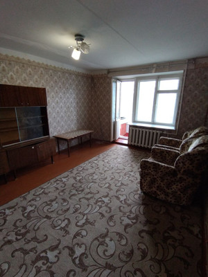 Продам двухкомнатную (2-комн.) квартиру, Паровозная ул, 80, Ишим г