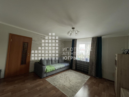 Продам однокомнатную (1-комн.) квартиру, Мира ул, 89а, Ханты-Мансийск г