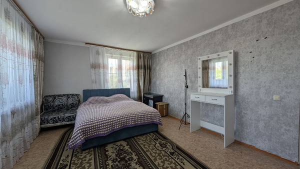 Продам трехкомнатную (3-комн.) квартиру, Бородина ул, 13/1, Иркутск г