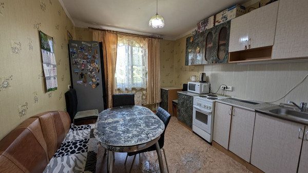 Продам трехкомнатную (3-комн.) квартиру, Бородина ул, 13/1, Иркутск г