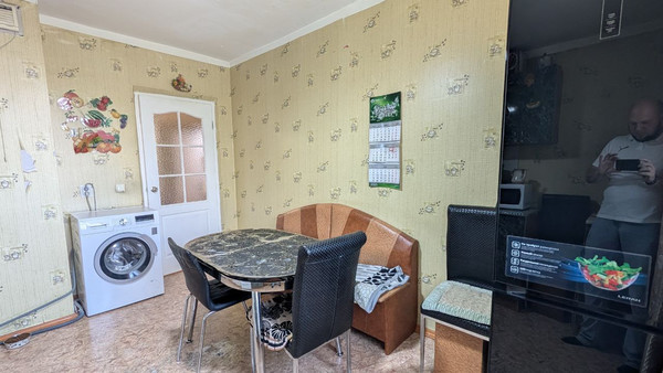 Продам трехкомнатную (3-комн.) квартиру, Бородина ул, 13/1, Иркутск г