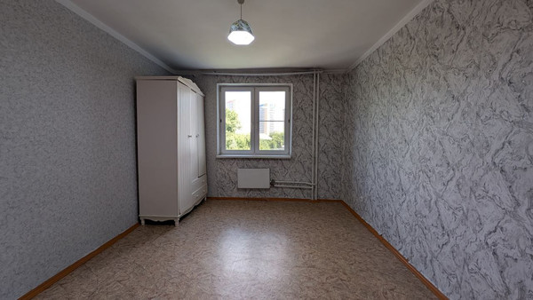 Продам трехкомнатную (3-комн.) квартиру, Бородина ул, 13/1, Иркутск г