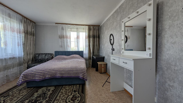 Продам трехкомнатную (3-комн.) квартиру, Бородина ул, 13/1, Иркутск г