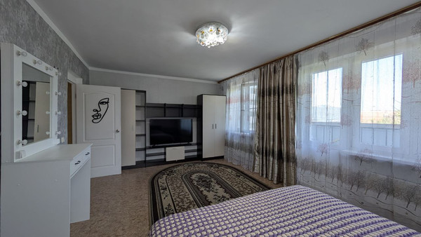 Продам трехкомнатную (3-комн.) квартиру, Бородина ул, 13/1, Иркутск г