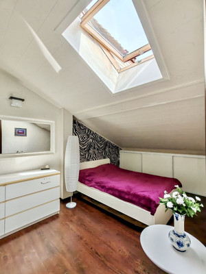 Продам двухкомнатную (2-комн.) квартиру, Всеволода Боброва ул, 25, Сестрорецк г