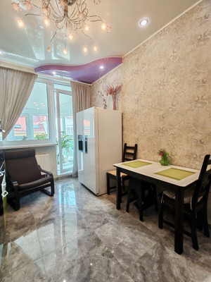 Продам двухкомнатную (2-комн.) квартиру, Всеволода Боброва ул, 25, Сестрорецк г