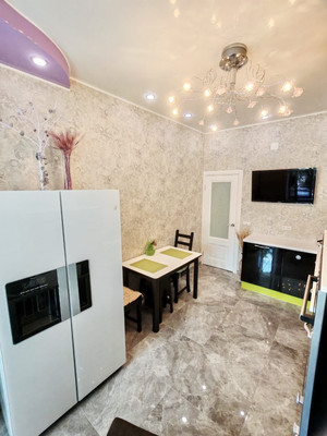 Продам двухкомнатную (2-комн.) квартиру, Всеволода Боброва ул, 25, Сестрорецк г