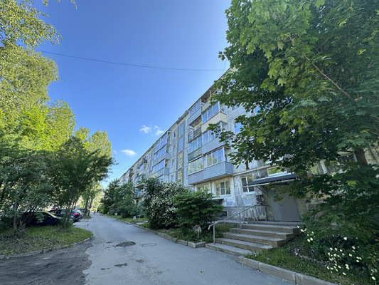 Продам двухкомнатную (2-комн.) квартиру, Загородная (Голиковка р-н) ул, 24, Петрозаводск г