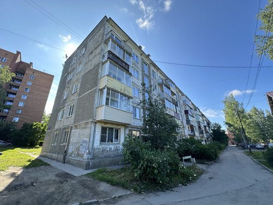 Продам двухкомнатную (2-комн.) квартиру, Загородная (Голиковка р-н) ул, 24, Петрозаводск г