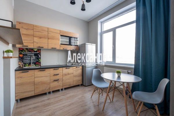 Продам однокомнатную (1-комн.) квартиру, Ручьевский пр-кт, 17к1, Мурино п
