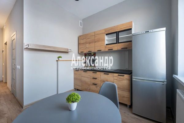 Продам однокомнатную (1-комн.) квартиру, Ручьевский пр-кт, 17к1, Мурино п