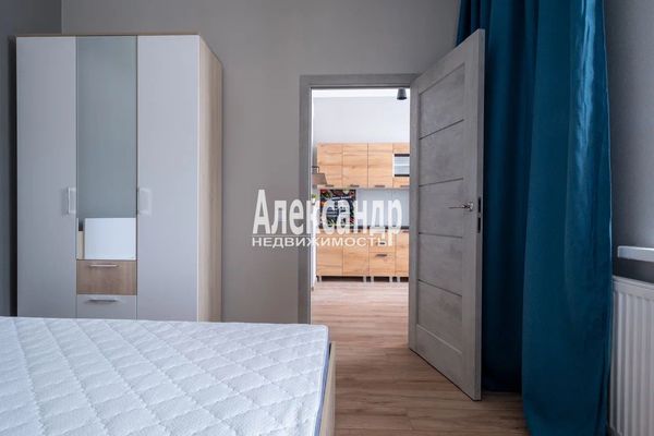 Продам однокомнатную (1-комн.) квартиру, Ручьевский пр-кт, 17к1, Мурино п