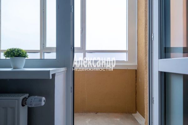 Продам однокомнатную (1-комн.) квартиру, Ручьевский пр-кт, 17к1, Мурино п