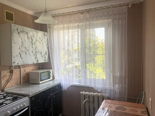 Продам трехкомнатную (3-комн.) квартиру, Симферопольская ул, 26, Краснодар г