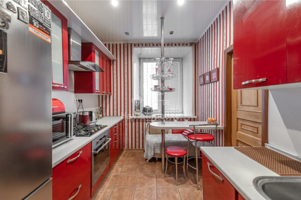 Продам трехкомнатную (3-комн.) квартиру, Павла Андреева ул, 28к6, Москва г