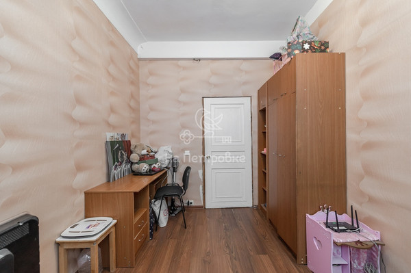 Продам трехкомнатную (3-комн.) квартиру, Павла Андреева ул, 28к6, Москва г