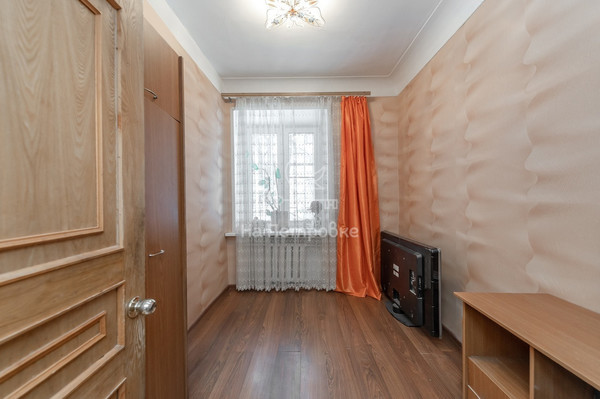 Продам трехкомнатную (3-комн.) квартиру, Павла Андреева ул, 28к6, Москва г