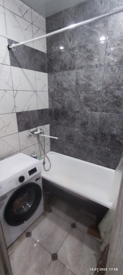 Продам однокомнатную (1-комн.) квартиру, Ростовская (Славянка тер.) ул, 24к1, Шушары п