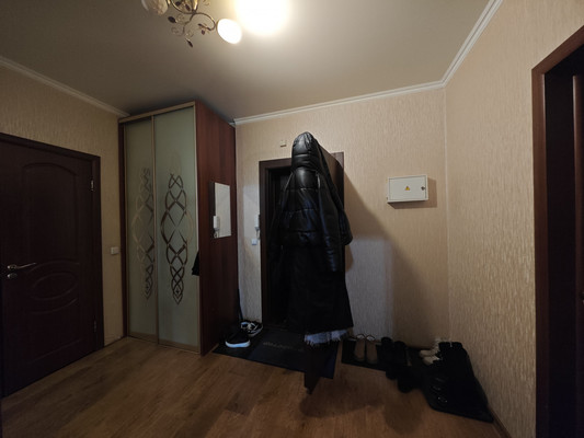 Продам двухкомнатную (2-комн.) квартиру, Сибгата Хакима ул, 43, Казань г