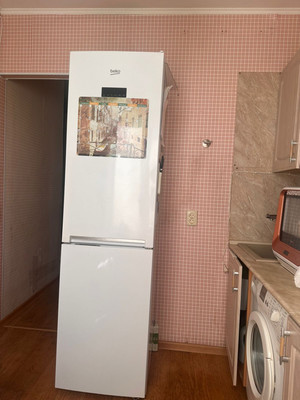 Продам двухкомнатную (2-комн.) квартиру, Реутовская ул, 8к3, Москва г