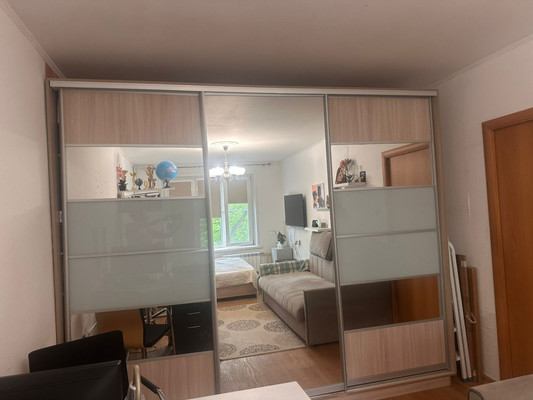Продам двухкомнатную (2-комн.) квартиру, Реутовская ул, 8к3, Москва г