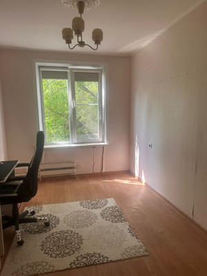 Продам двухкомнатную (2-комн.) квартиру, Реутовская ул, 8к3, Москва г