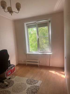 Продам двухкомнатную (2-комн.) квартиру, Реутовская ул, 8к3, Москва г