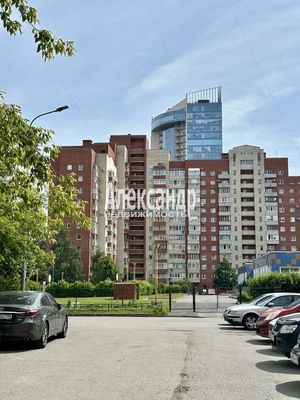 Продам трехкомнатную (3-комн.) квартиру, Приморский пр-кт, 151, Санкт-Петербург г